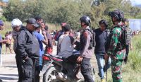 Jaga Kondusifitas keamanan di Kab. Intan Jaya, TNI-Polri gelar Patroli Gabungan. (Foto: Pen Yonif PR 330/TD untuk IDNtribune.com)